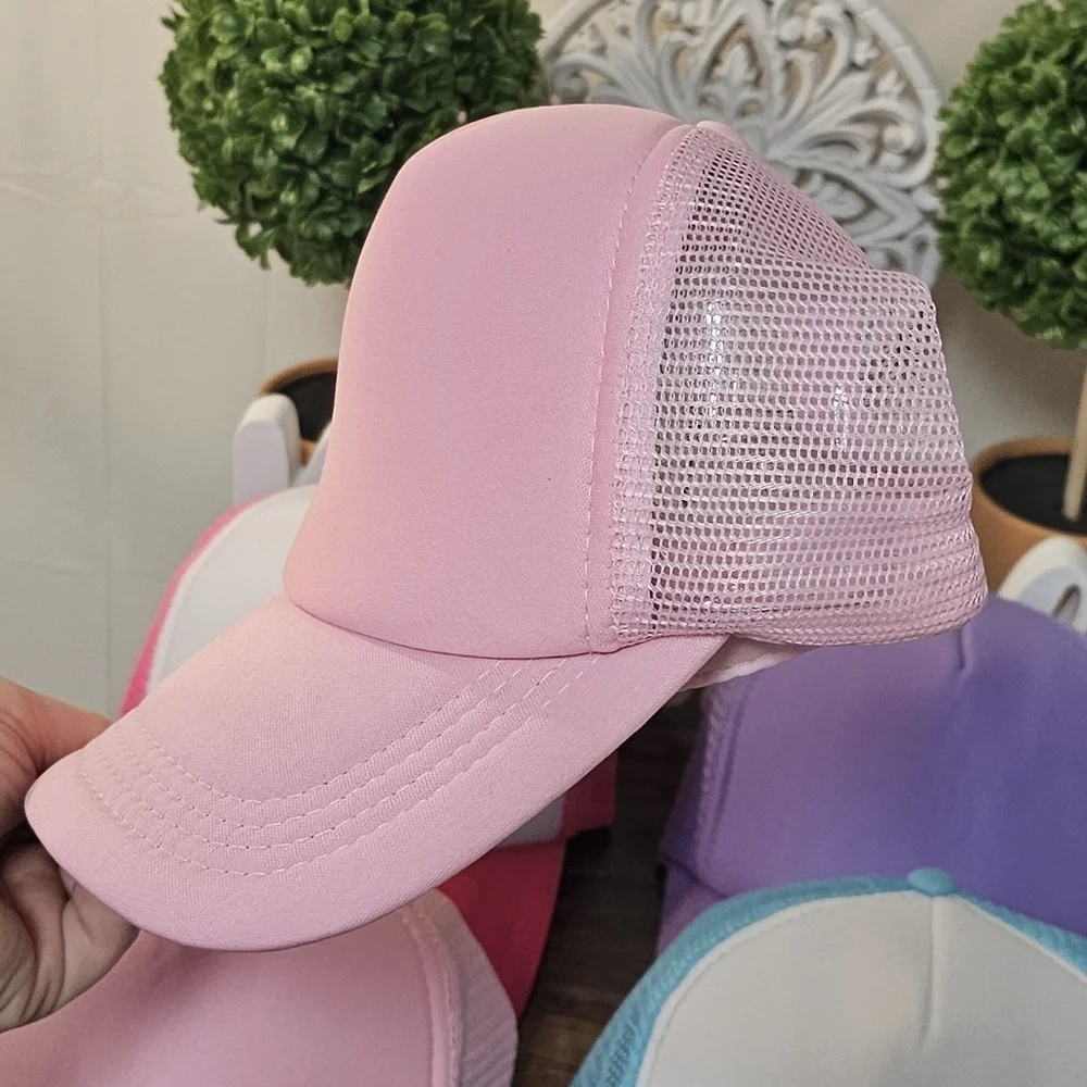 BUNDLE OF FIVE NEW COMPLETELY CUSTOMIZABLE SNAP BACK TRUCKER HATS